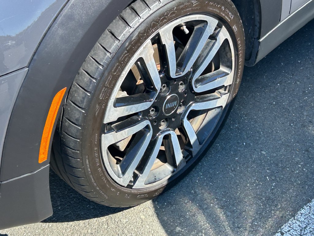Used 2019 MINI Cooper S FWD image 2