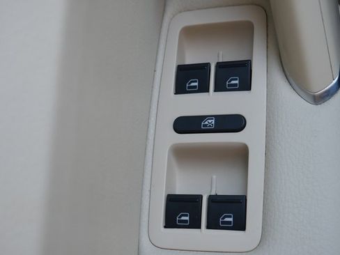 Used 2019 Volkswagen Passat 2.0T SE R-Line image 28