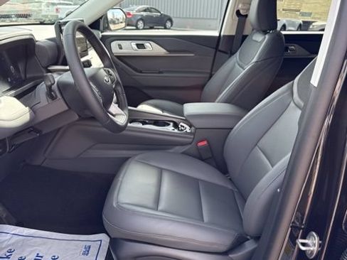 New 2026 Ford Explorer Active w/ Active Comfort Package AWD/4WD image 17