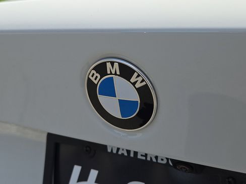 Used 2025 BMW 330i xDrive Sedan w/ Premium Package AWD/4WD image 30