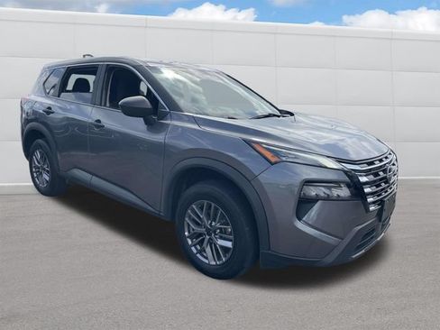 Used 2024 Nissan Rogue S AWD/4WD image 11