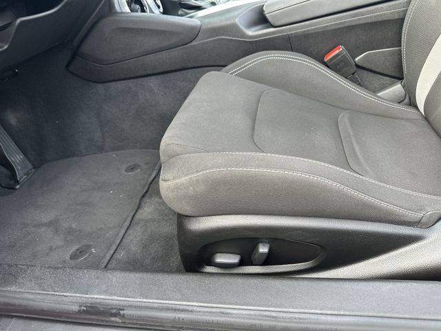 Used 2023 Chevrolet Camaro LT RWD image 13