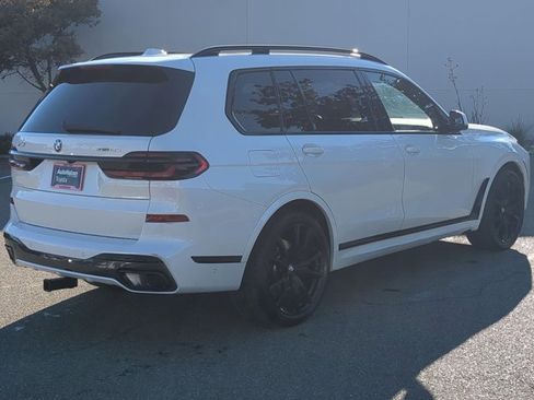 Used 2024 BMW X7 xDrive40i w/ M Sport Package image 5