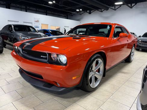 Used 2010 Dodge Challenger SRT8 w/ SRT Option Group II image 11