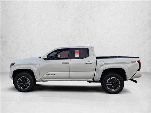 New 2025 Toyota Tacoma TRD Sport image 5