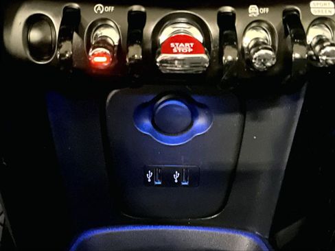 Used 2019 MINI Cooper S image 27