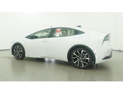 New 2026 Toyota Prius Plug-In Hybrid FWD image 20