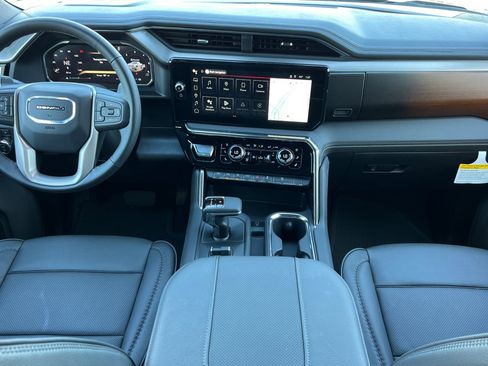 New 2026 GMC Sierra 1500 Denali w/ Denali Reserve Package image 14