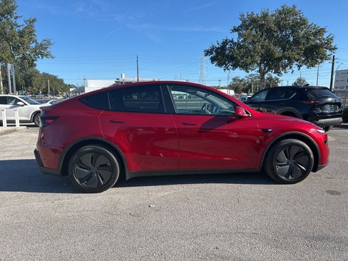 Used 2026 Tesla Model Y AWD image 18