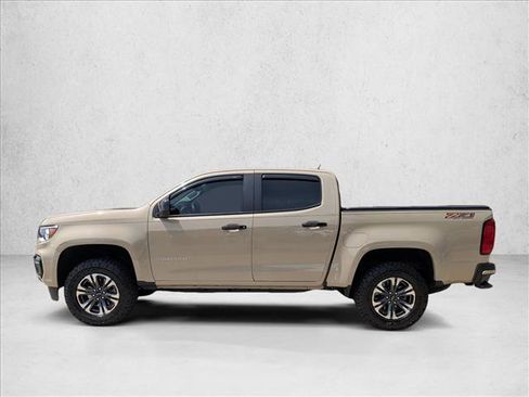 Used 2022 Chevrolet Colorado Z71 AWD/4WD image 9