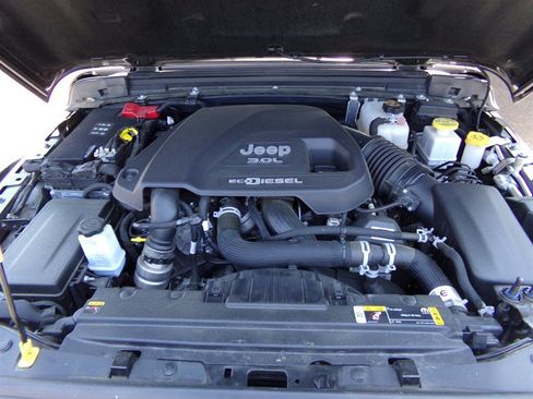 Used 2023 Jeep Gladiator Rubicon AWD/4WD image 48