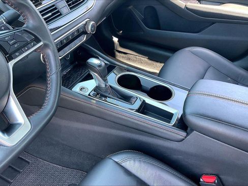 Certified 2024 Nissan Altima 2.5 SR w/ SR Premium Package FWD image 17