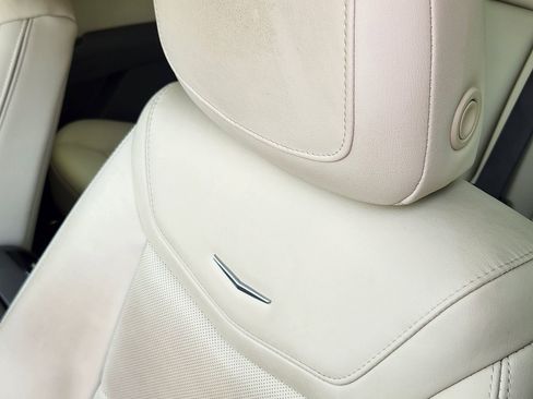 Used 2023 Cadillac XT5 Premium Luxury w/ Technology Package image 16