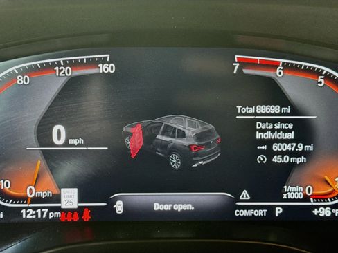 Used 2023 BMW X3 xDrive30i w/ Convenience Package AWD/4WD image 16