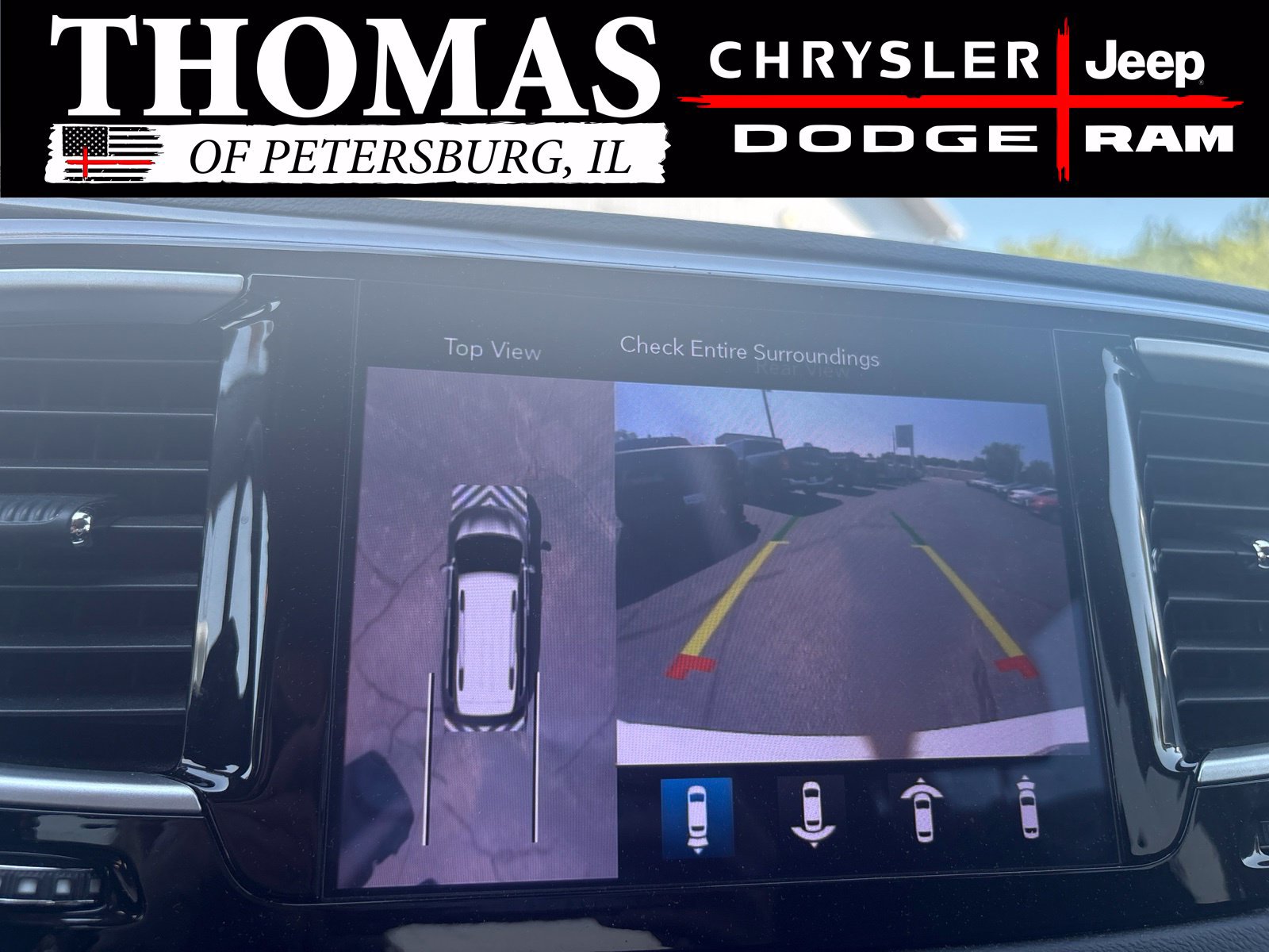 Used 2020 Chrysler Pacifica Touring-L Plus w/ Tire & Wheel Group FWD image 19