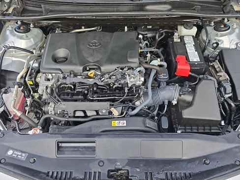 Used 2024 Toyota Camry SE image 29