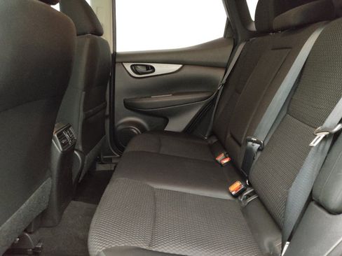 Used 2022 Nissan Rogue Sport S FWD image 18