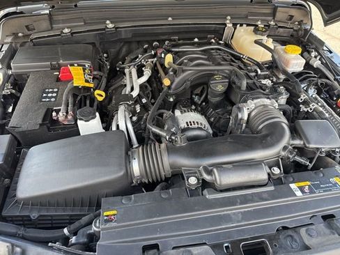 Used 2021 Jeep Wrangler Unlimited Sport image 28