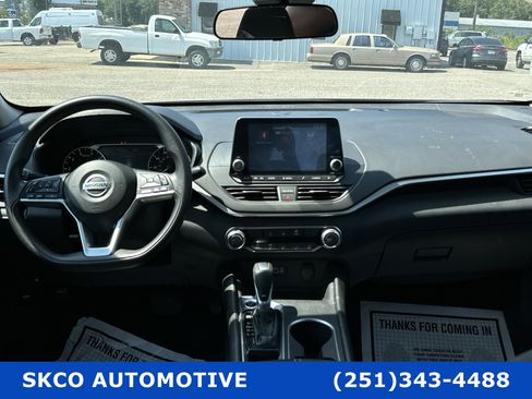 Used 2022 Nissan Altima 2.5 SV image 14