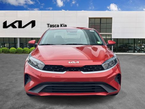 Used 2022 Kia Forte LXS FWD image 2