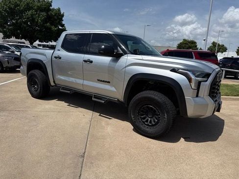 Used 2022 Toyota Tundra SR5 RWD image 1