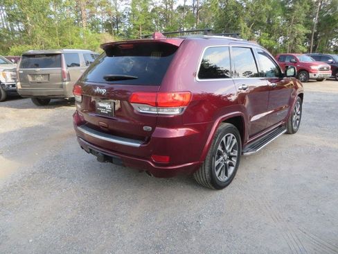 Used 2017 Jeep Grand Cherokee Overland AWD/4WD image 6