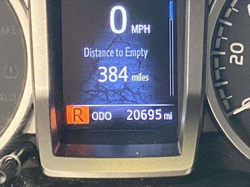 Certified 2022 Toyota Tacoma SR5 RWD image 27