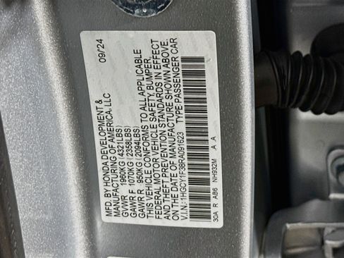 Certified 2024 Honda Accord EX image 37