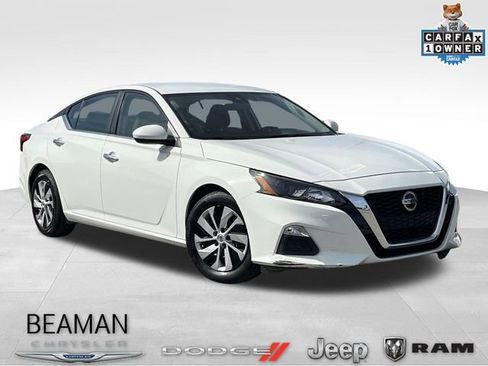 Used 2022 Nissan Altima 2.5 S image 1
