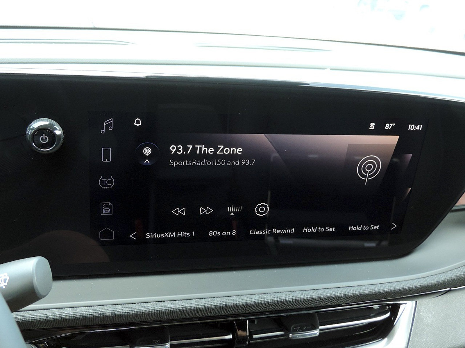 New 2026 Buick Envista Sport Touring w/ Convenience I Package FWD image 17
