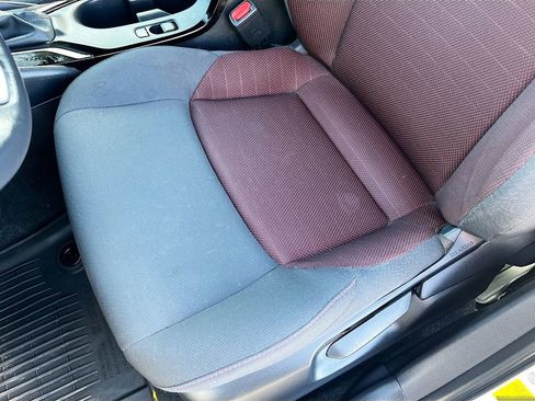 Used 2024 Toyota Corolla SE w/ SE Premium Package FWD image 18