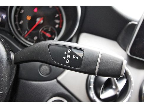 Used 2019 Mercedes-Benz CLA 250 4MATIC image 19