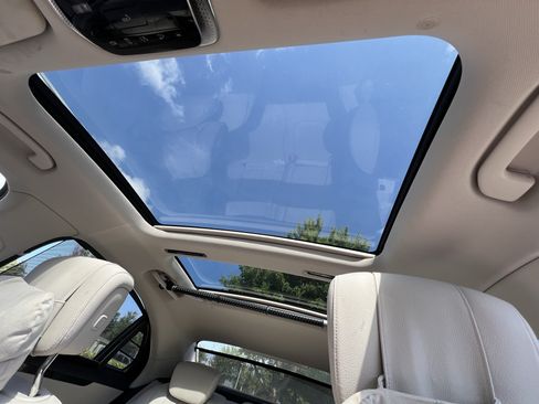 Used 2023 Mercedes-Benz S 500 4MATIC image 29