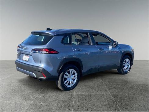 Certified 2026 Toyota Corolla Cross L FWD image 5