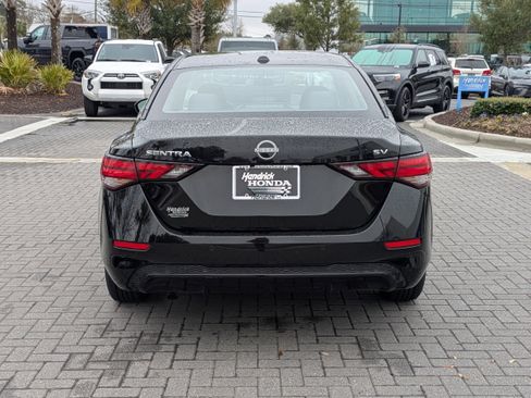 Used 2024 Nissan Sentra SV image 6