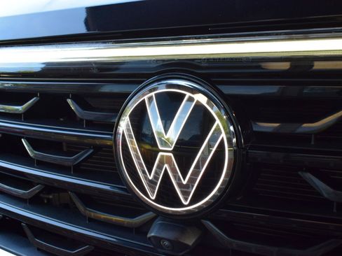 Used 2024 Volkswagen Atlas SEL Premium R-Line AWD/4WD image 15