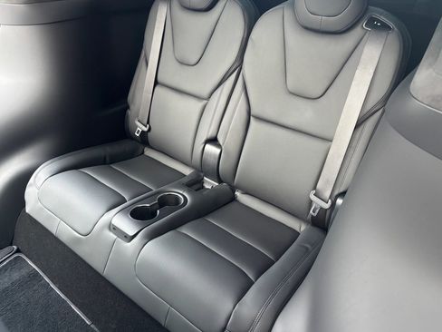 Used 2023 Tesla Model X Plaid image 15