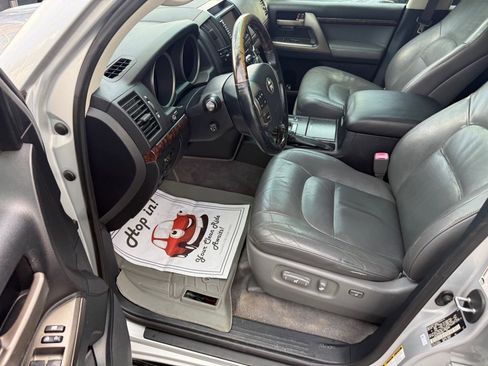 Used 2009 Toyota Land Cruiser image 43