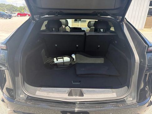 Used 2024 Cadillac Lyriq Tech RWD image 17