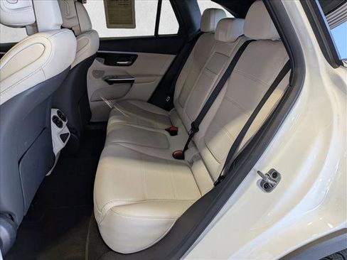 Used 2026 Mercedes-Benz GLC 300 4MATIC image 19