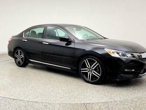 Used 2016 Honda Accord Sport image 3