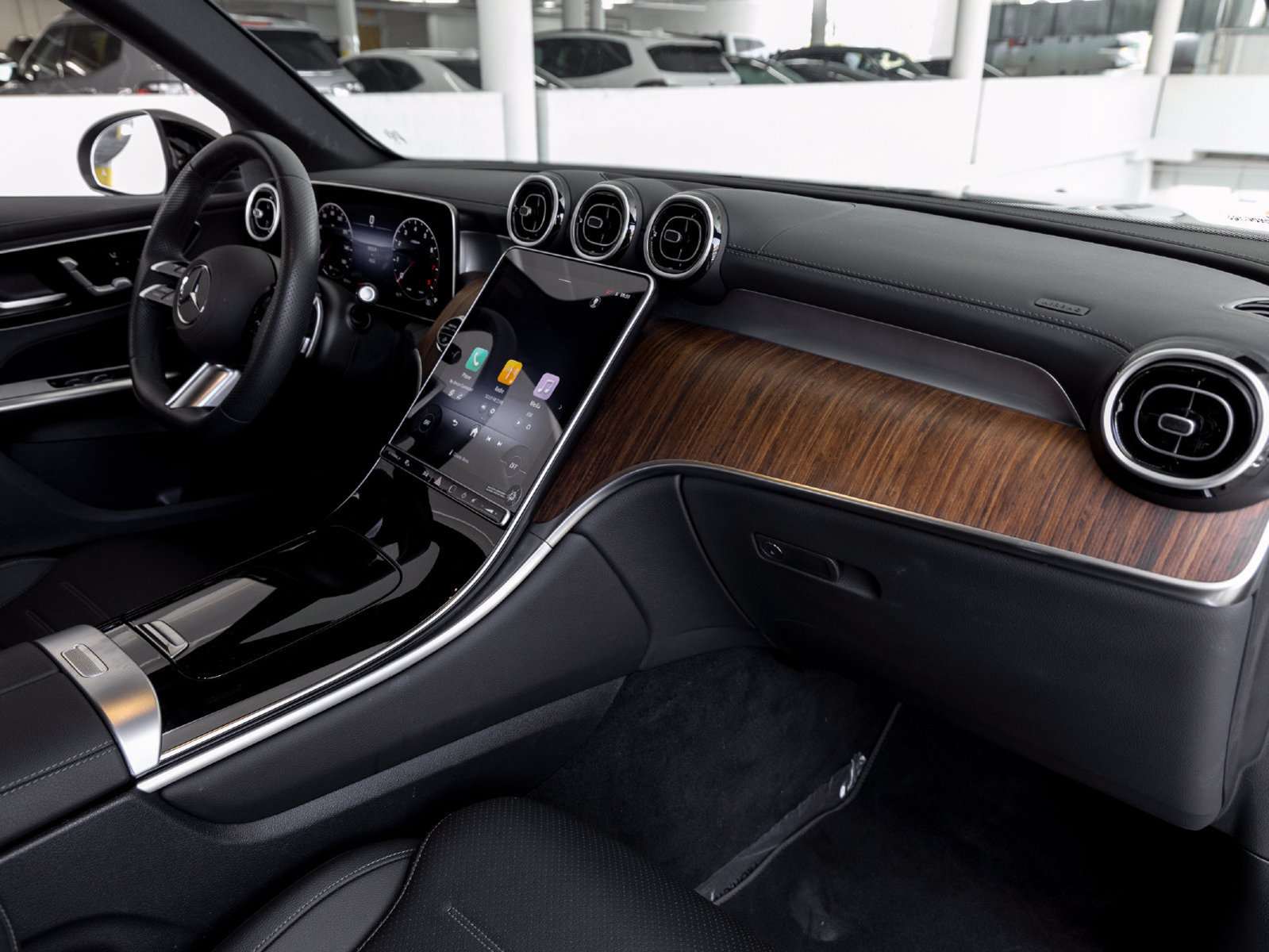 Certified 2026 Mercedes-Benz GLC 300 image 30