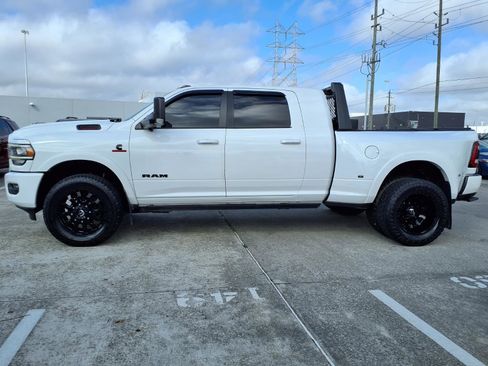 Used 2020 RAM 3500 Laramie image 22