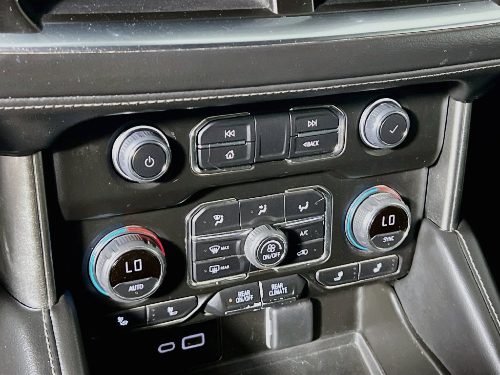 Used 2021 Chevrolet Tahoe Z71 AWD/4WD image 23
