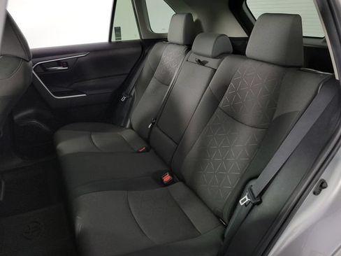 Used 2023 Toyota RAV4 XLE w/ Convenience Package FWD image 17
