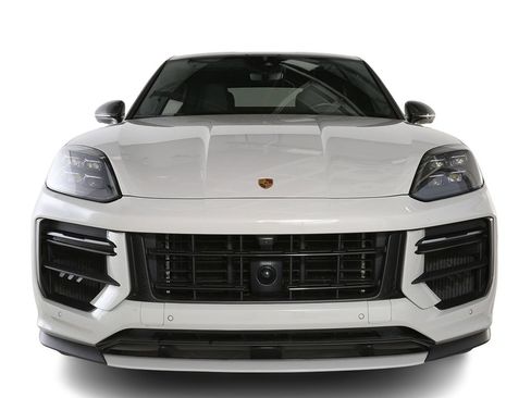 Used 2024 Porsche Cayenne Turbo GT AWD/4WD image 7