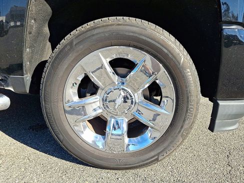 Used 2018 Chevrolet Silverado 1500 LTZ Z71 w/ LTZ Plus Package image 8