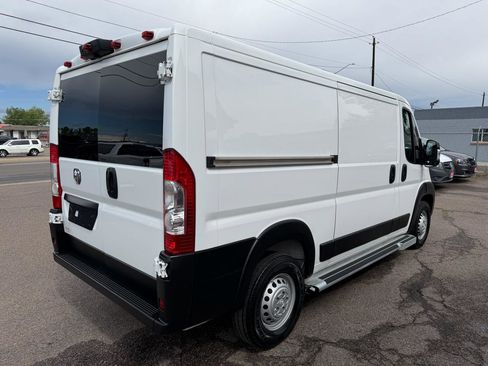 Used 2025 RAM ProMaster 2500 w/ U-Haul Equipment Group FWD image 9