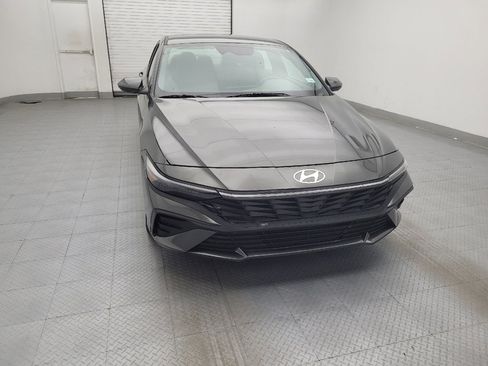 Used 2024 Hyundai Elantra SEL FWD image 14