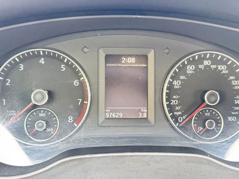 Used 2013 Volkswagen Jetta GLI image 33